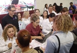 Erasmo reconoce interés de mujere