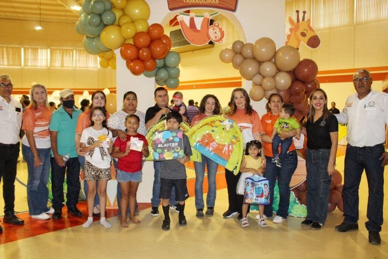 Brinda la UAT festejo a ni (1)